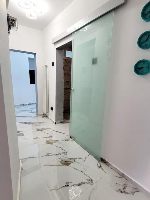 Modern Studio At Unirii Bucureşti Eksteriør bilde
